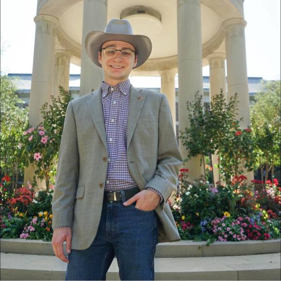 Meet your Posher, Daniel - Picture 1 of 1